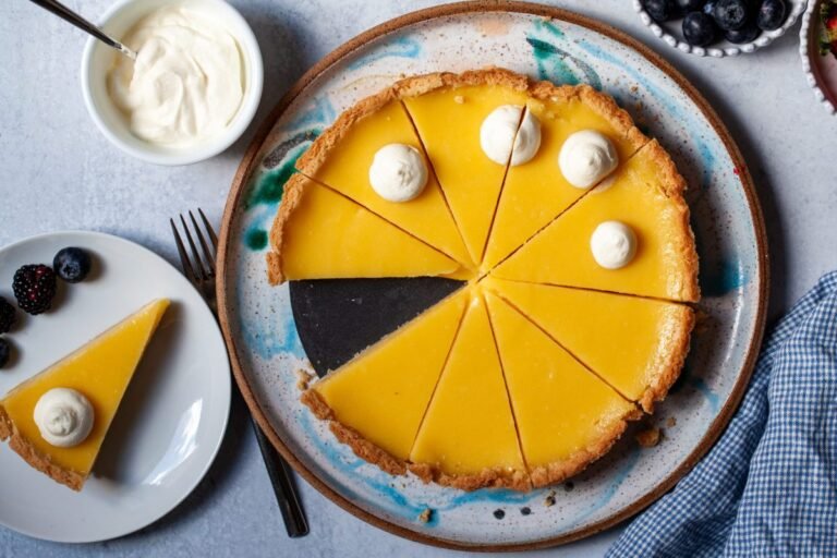 Irresistible Classic Lemon Curd Tart – Buttery Crust & Zesty Filling