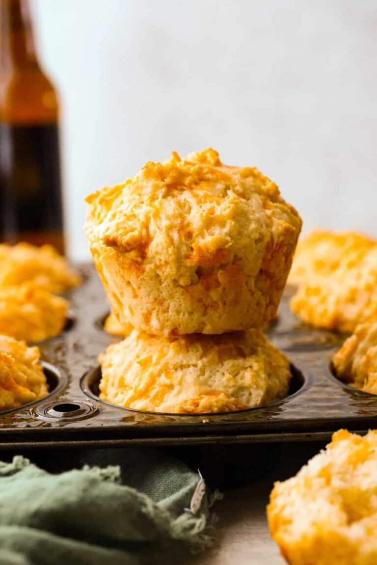 Easy Cheesy Beer Bread Muffins – Savory, Fluffy & No Yeast Needed