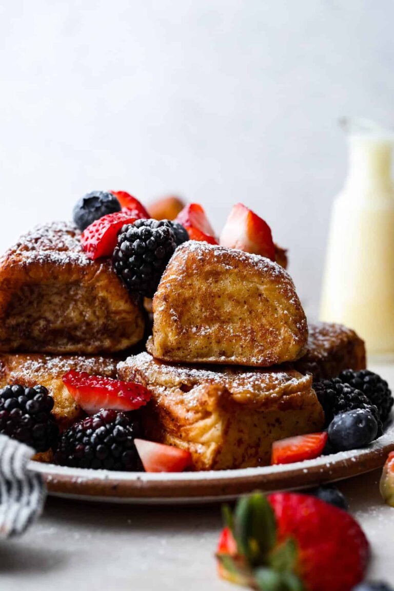 Sweet Hawaiian Roll French Toast – Fluffy, Buttery & Easy to Make