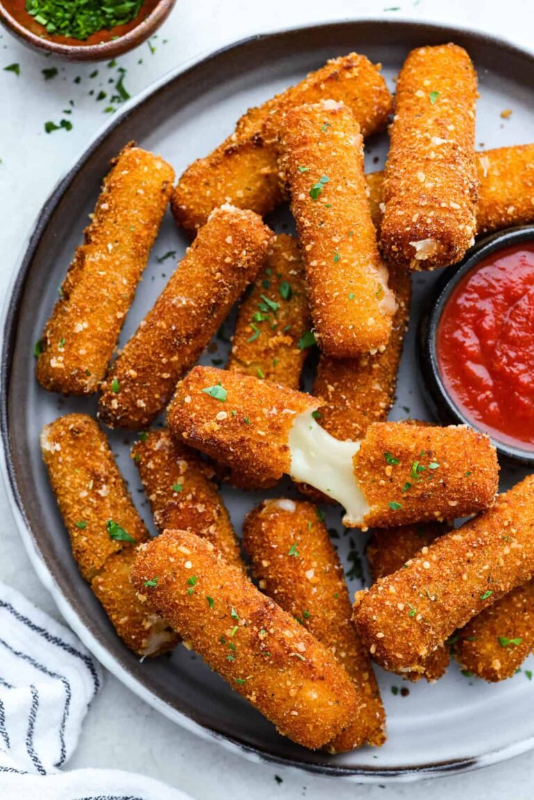 Ultimate Crispy Mozzarella Sticks – Homemade & Cheesy Perfection