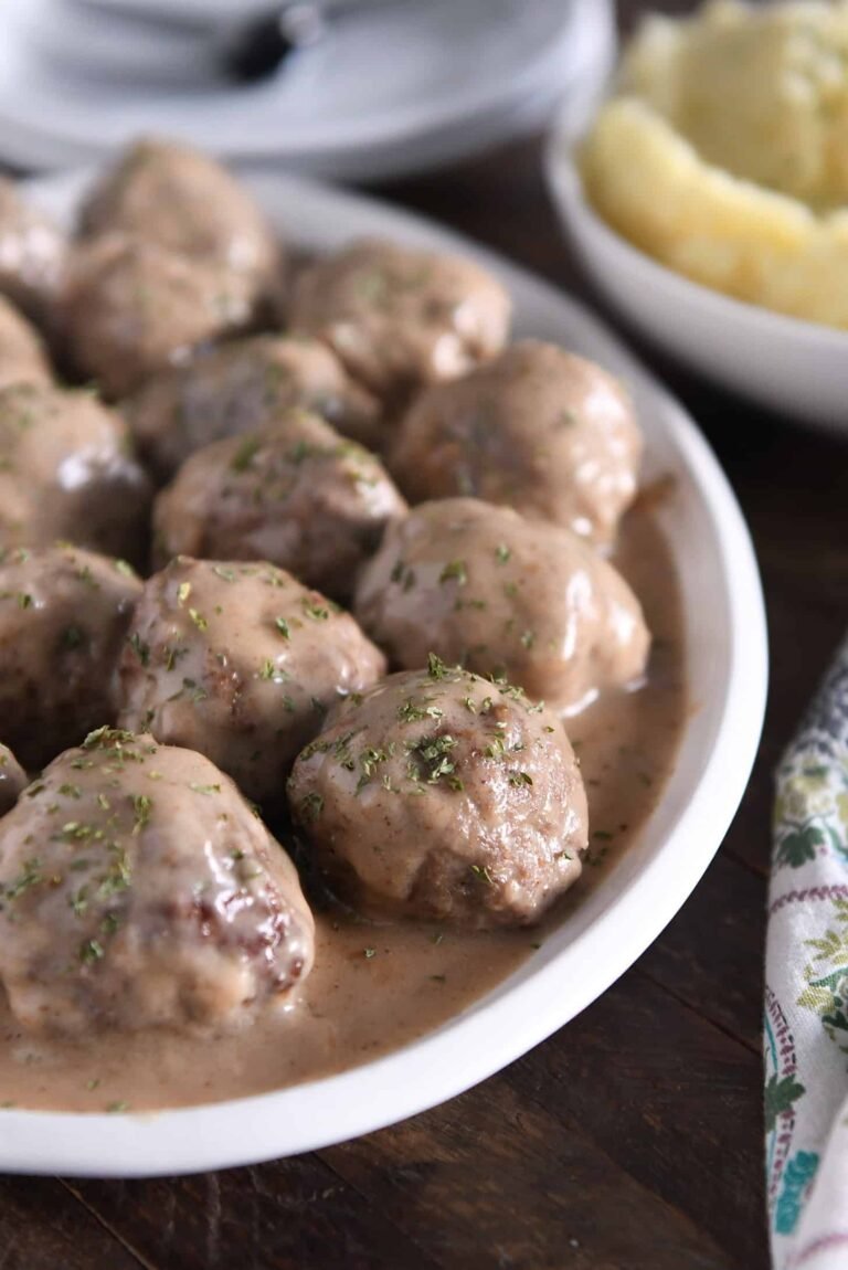 Easy Skillet Swedish Meatballs – Creamy, Flavorful Weeknight Dinner