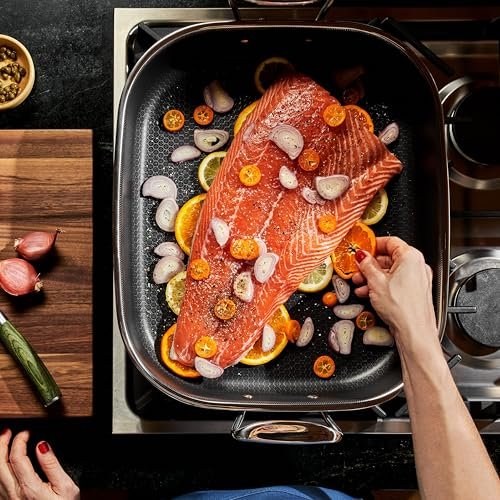 Is the HexClad Hybrid Nonstick Roasting Pan Worth It? A Home Cook's Review - Image 2
